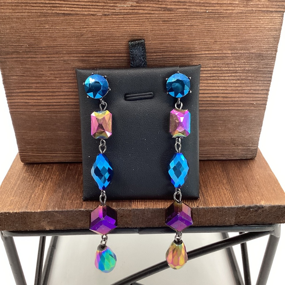 187. Geometric Dangling Gem Tone Earrings VGUC